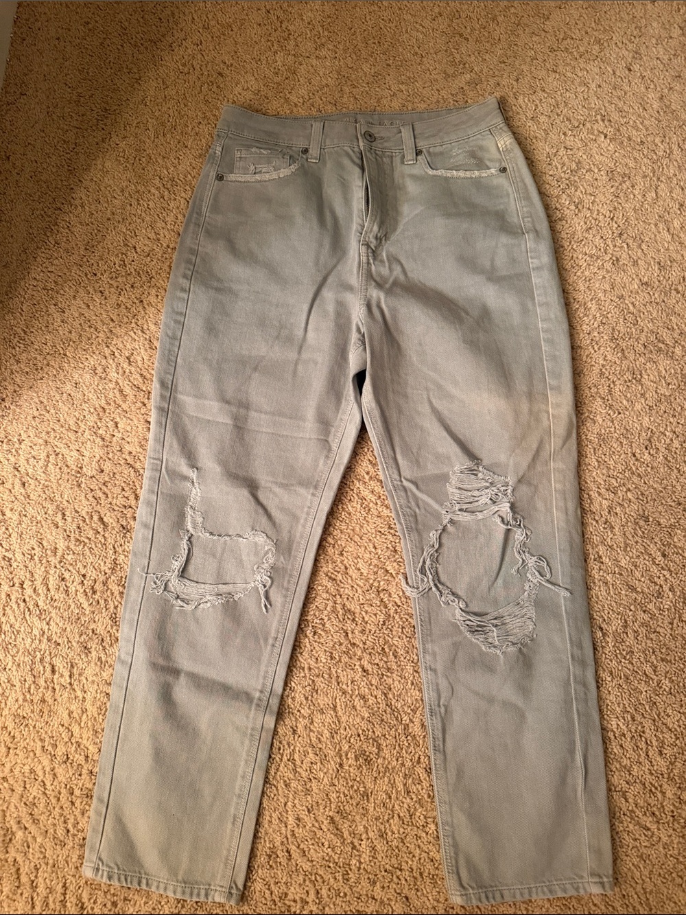 NWOT- High-Rise Distressed Women's Jeans - Light green